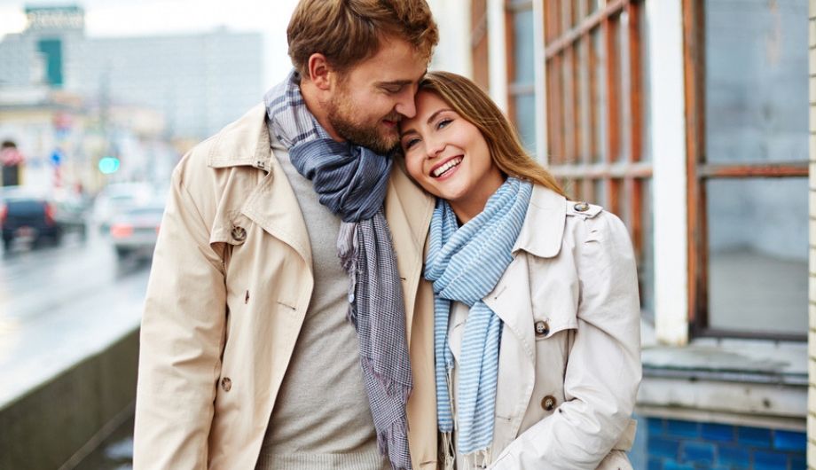 couple on romantic date