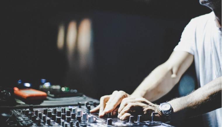 Mykonos Clubbing Travel DJ