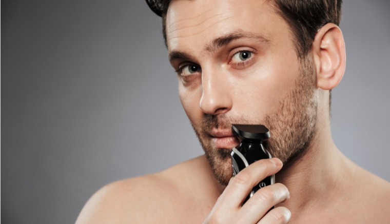 Gillette Heated Razor Man Shaving